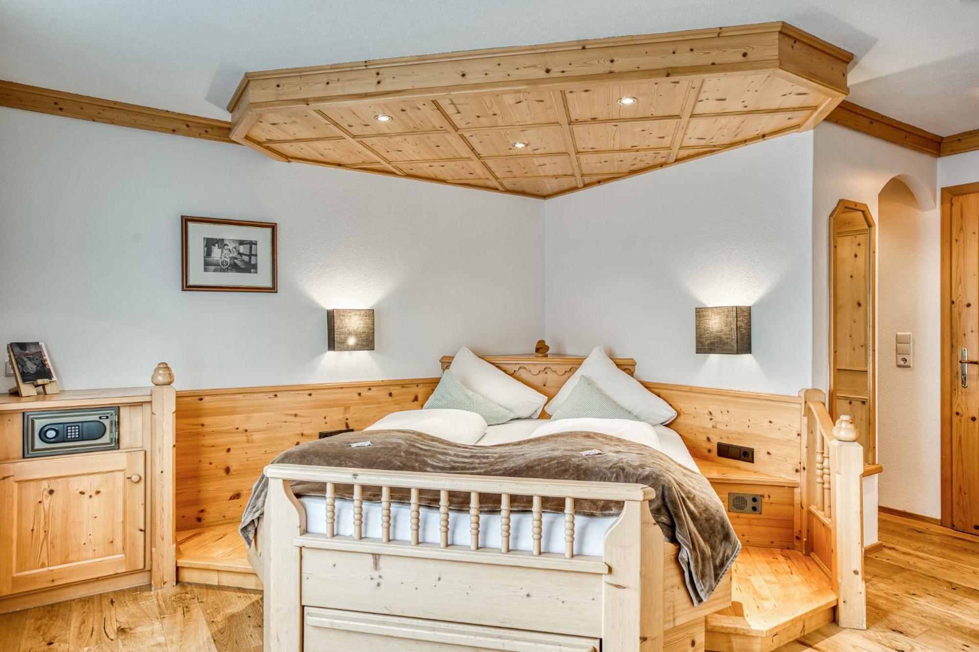 Hotel Alpenstolz Mieders Room photo